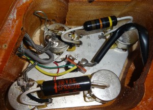 内部20150927ギブソンレスポールトラデイショナル (20)-